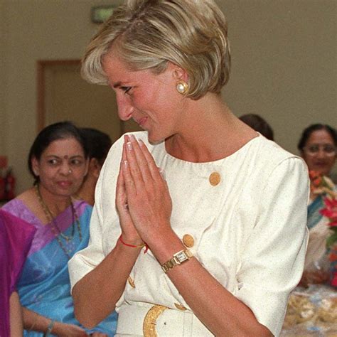 cartier lady diana|princess diana wearing cartier watch.